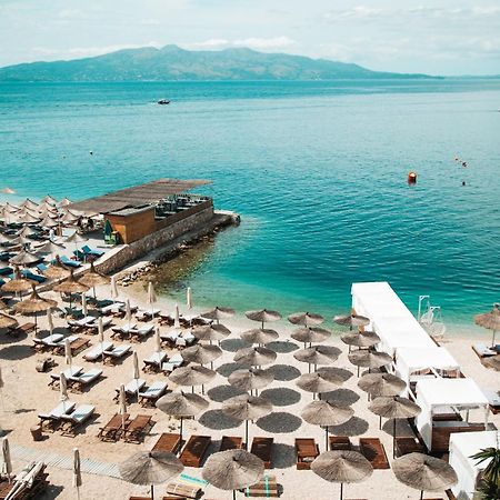 Vila E Bardhe Саранде Екстериор снимка
